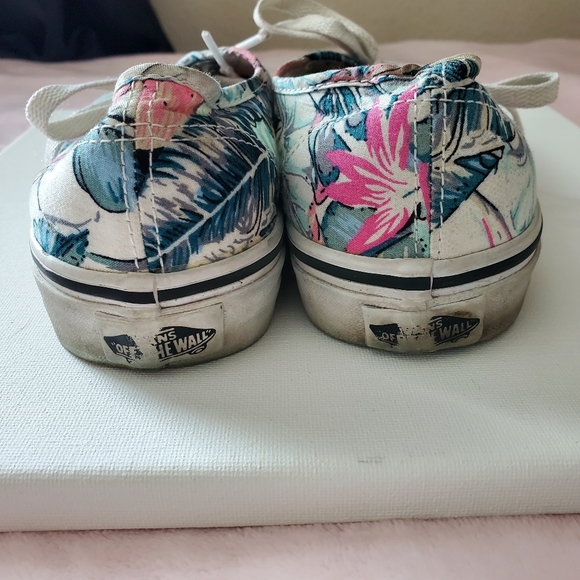 Vans shoes - Picture 5 of 5